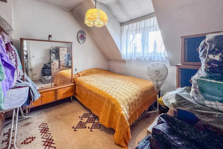 4. Schlafzimmer 1