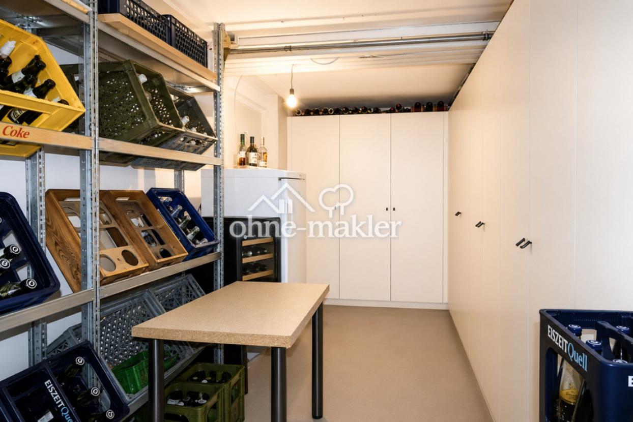 Vorratsraum mit Einbauschrank