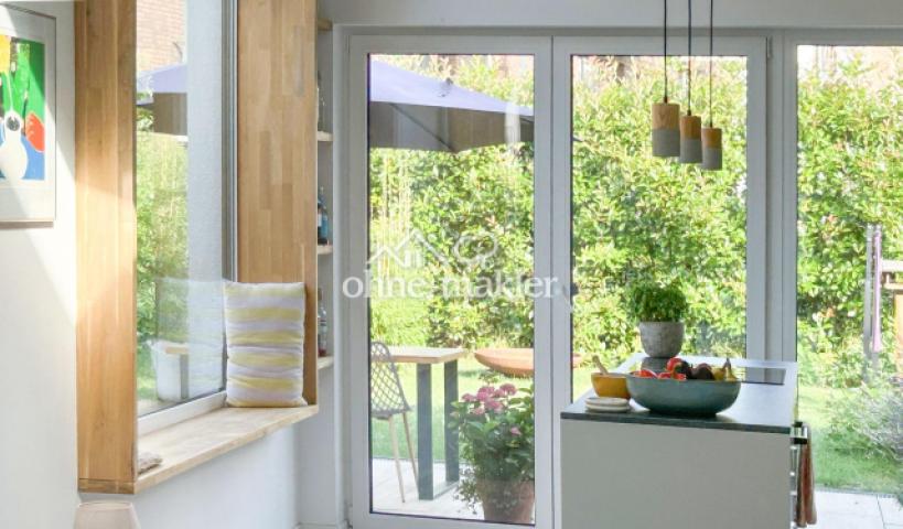 Küche mit Sitzfenster