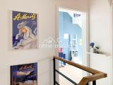 Galerie mit Blick ins Kinderz.