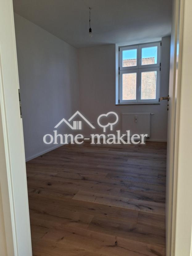 Schlafzimmer / Büro I