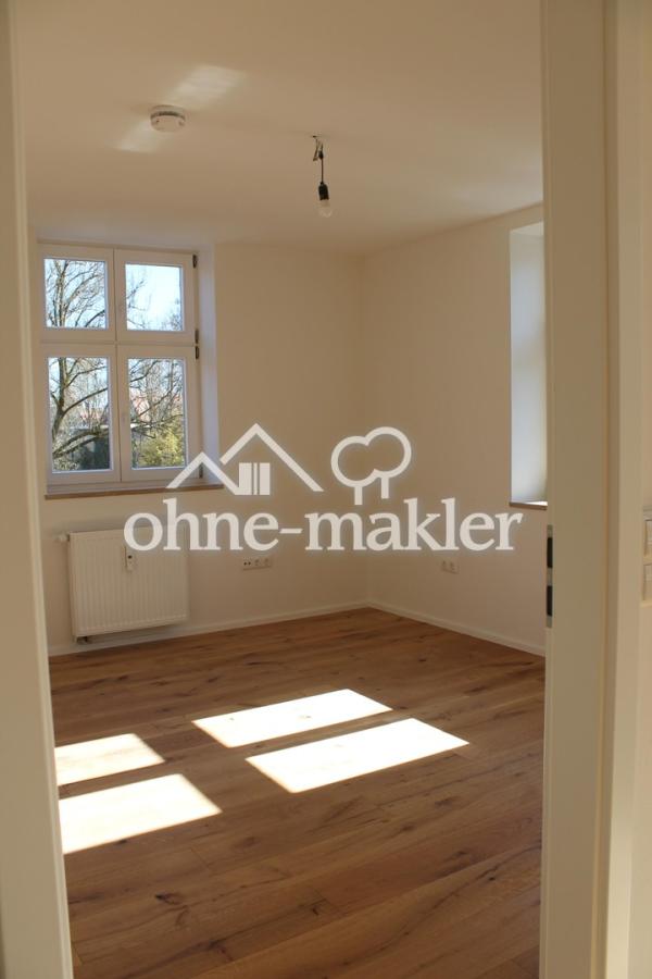 Schlafzimmer / Büro II