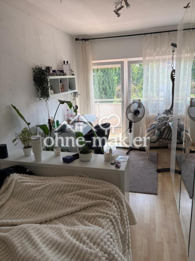 Schlafzimmer mit Balkon