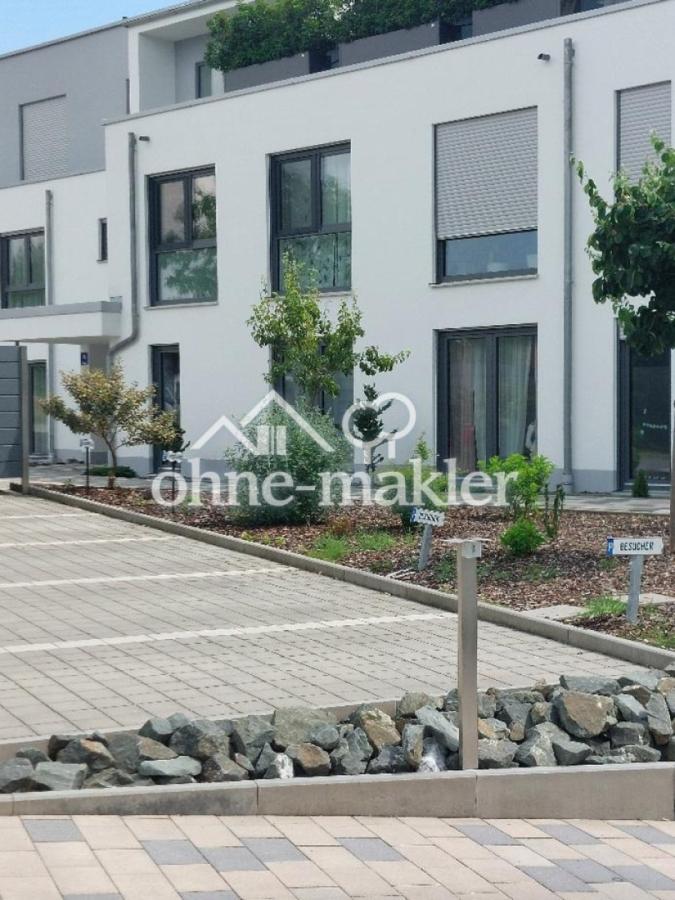 Parkplatz vor dem Haus