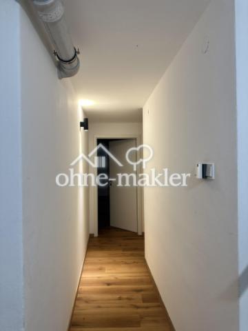 Gang im Keller