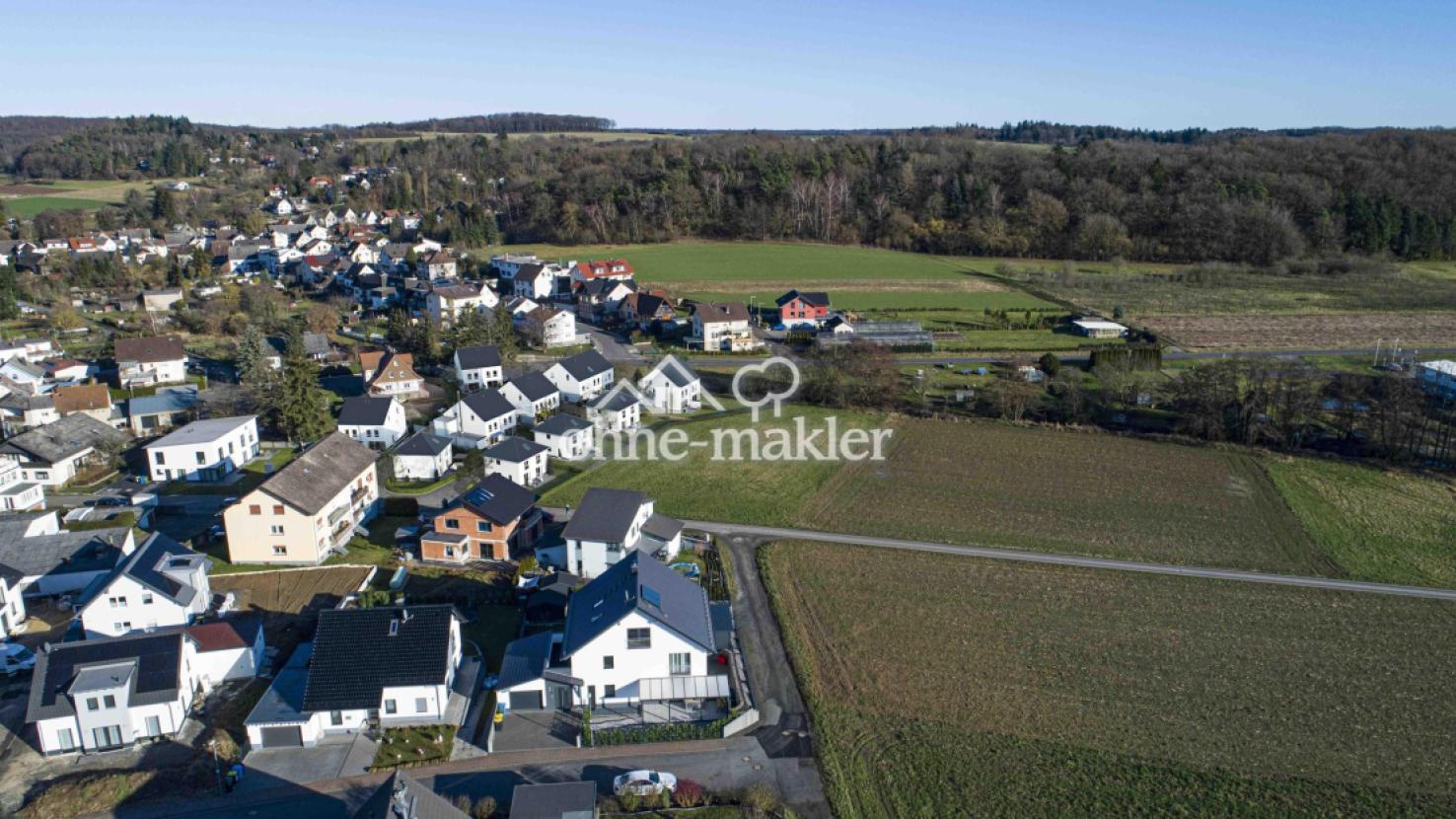 im Grünen gelegen