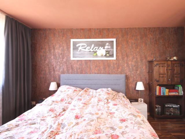 Schlafzimmer möbliert