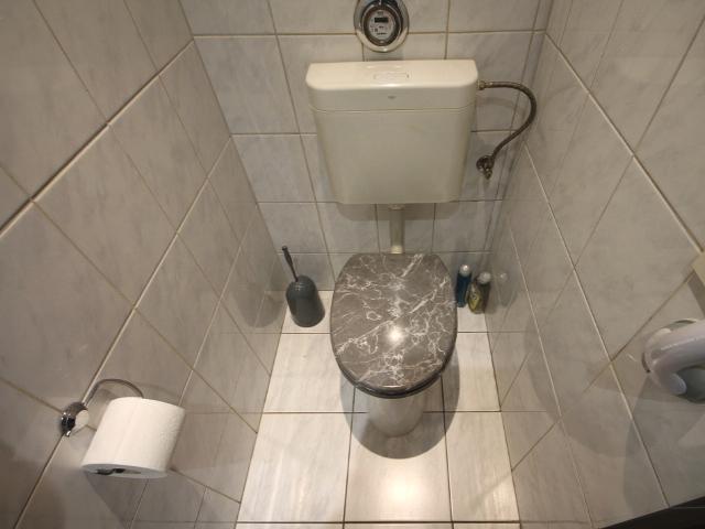 WC Bild 1