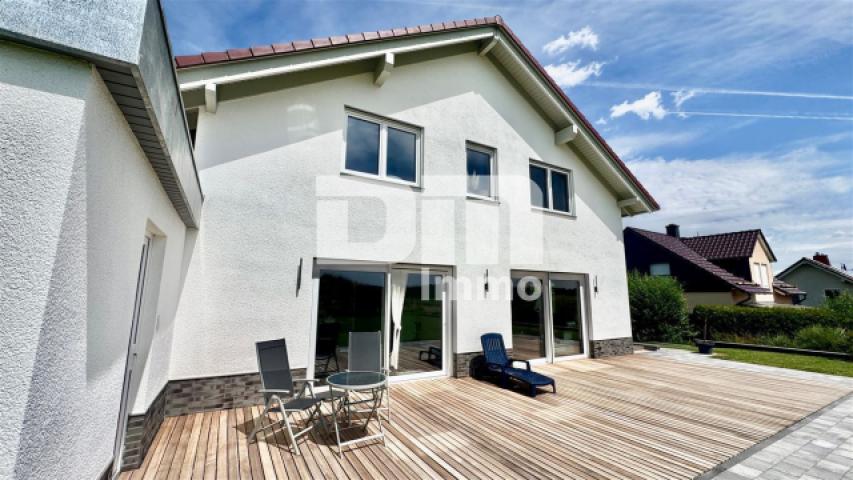 Rückansicht / Terrasse