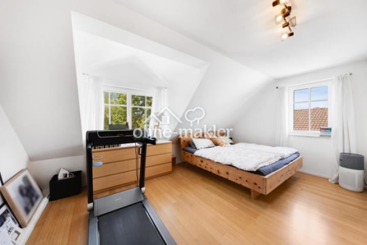 Schlafzimmer DG 1