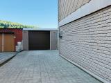 Einfahrt / Garage 
