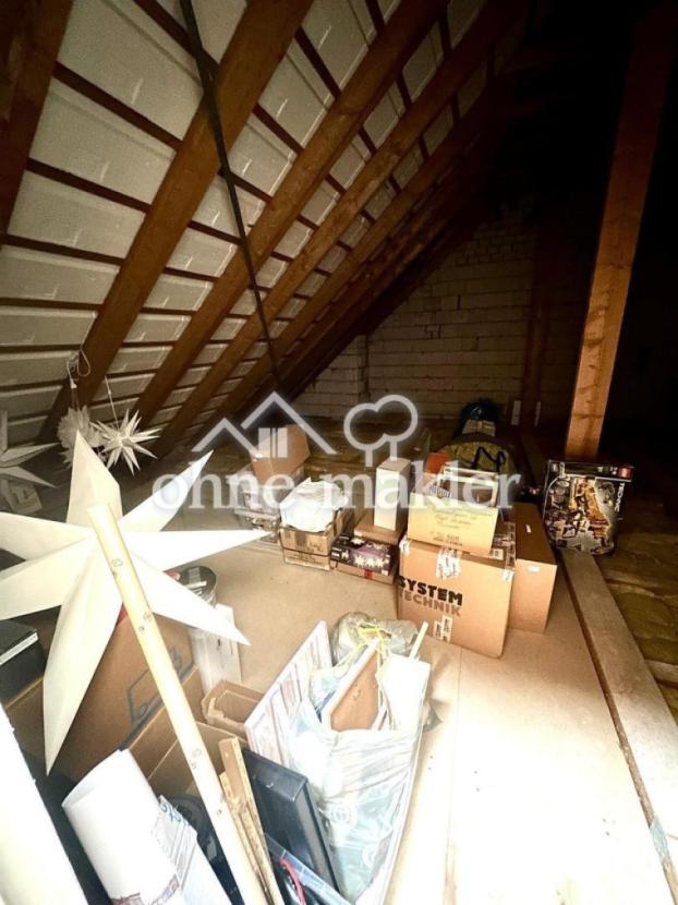 Dachboden zur Wohnung