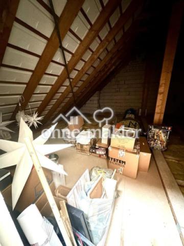 Dachboden zur Wohnung
