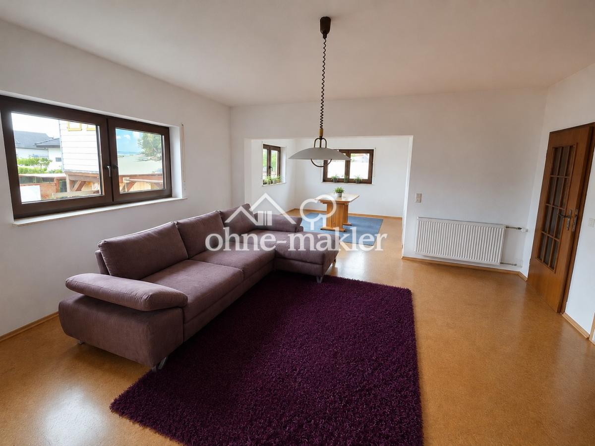 Wohnzimmer / Esszimmer