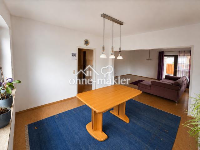 Wohnzimmer / Esszimmer