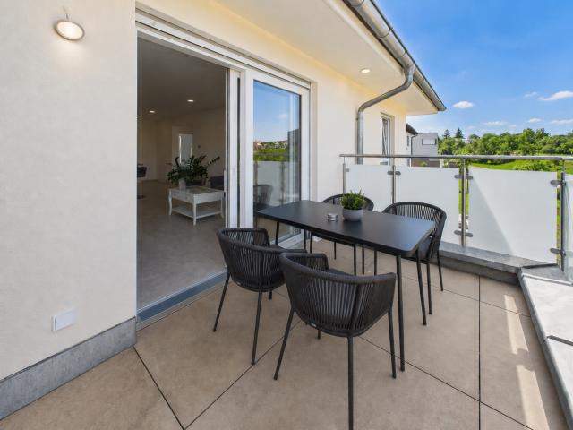 Balkon OG