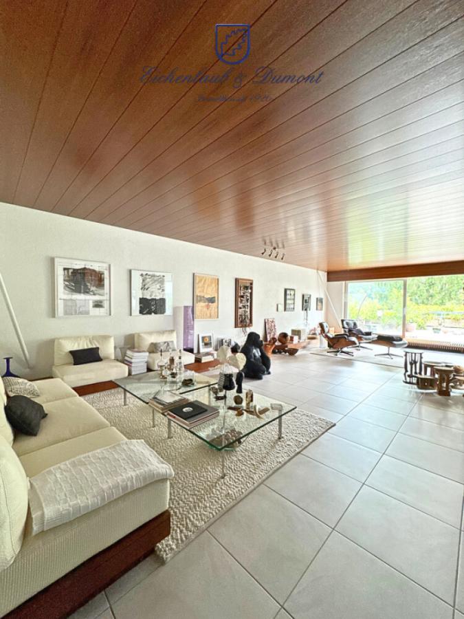 Gepflegte Wohnung mit Terrassen und Garage