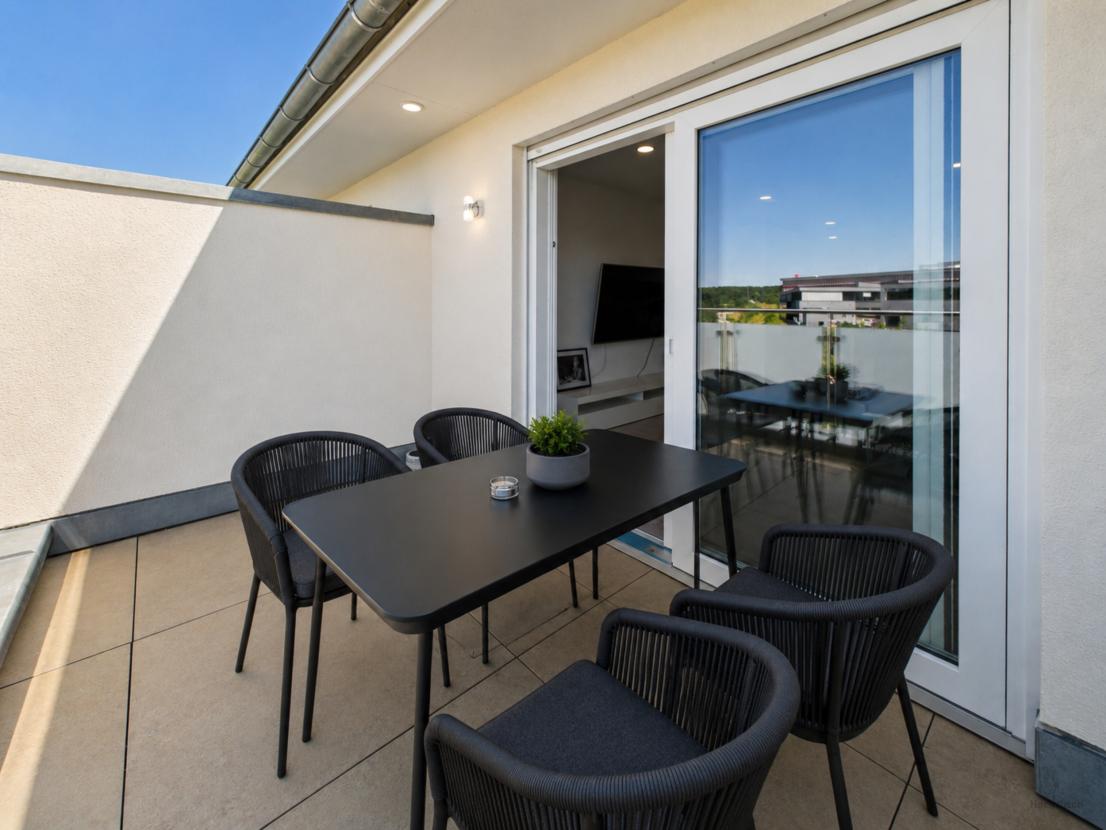 Balkon OG