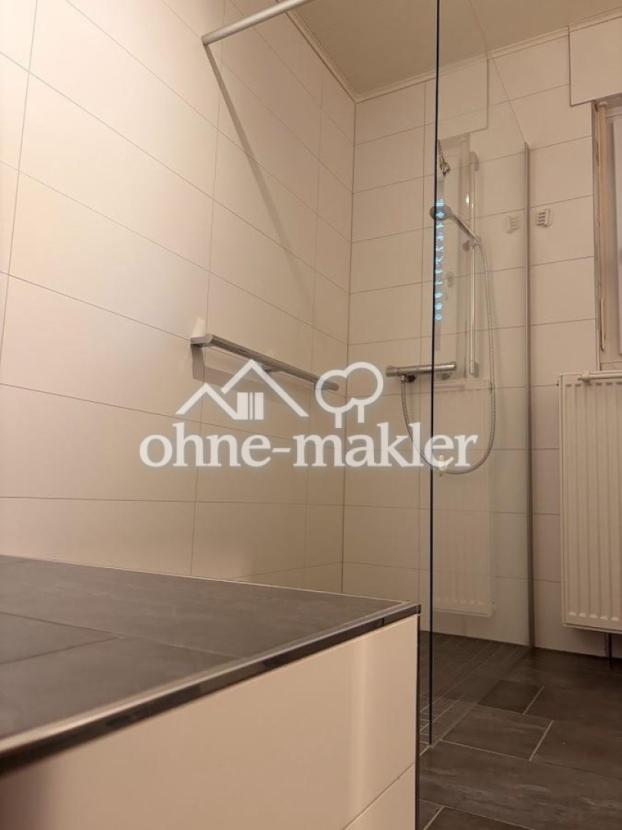 1. OG – Bad mit Dusche