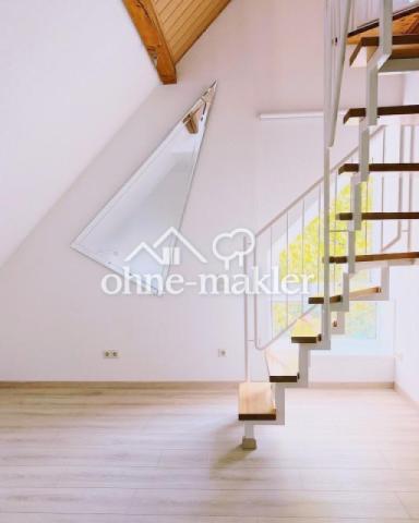 DG – Wohnbereich mit Treppe