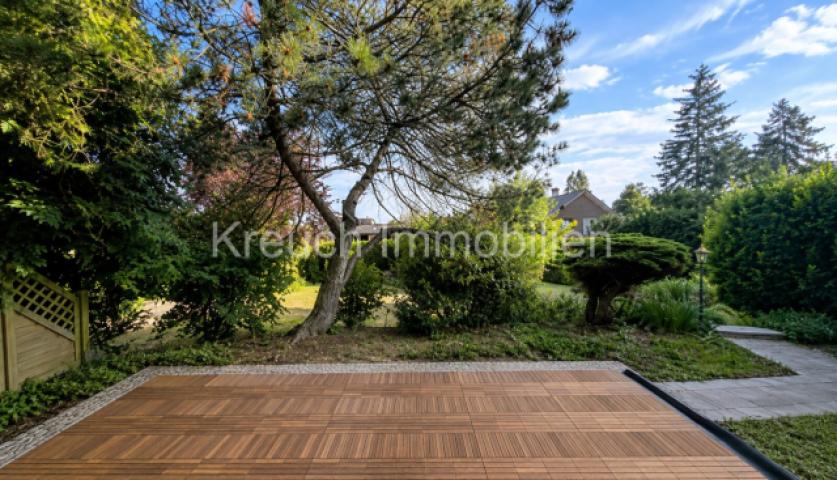 Fensterblick zur Terrasse