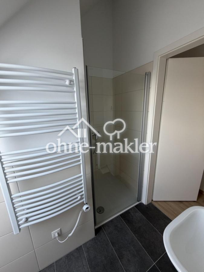 Dusche DG -Bad