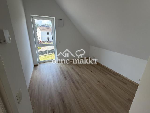 Schlafzimmer 1 DG