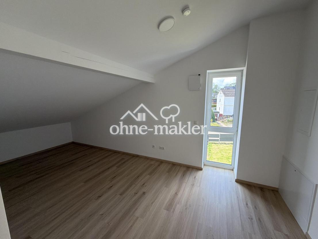 Schlafzimmer 2 DG