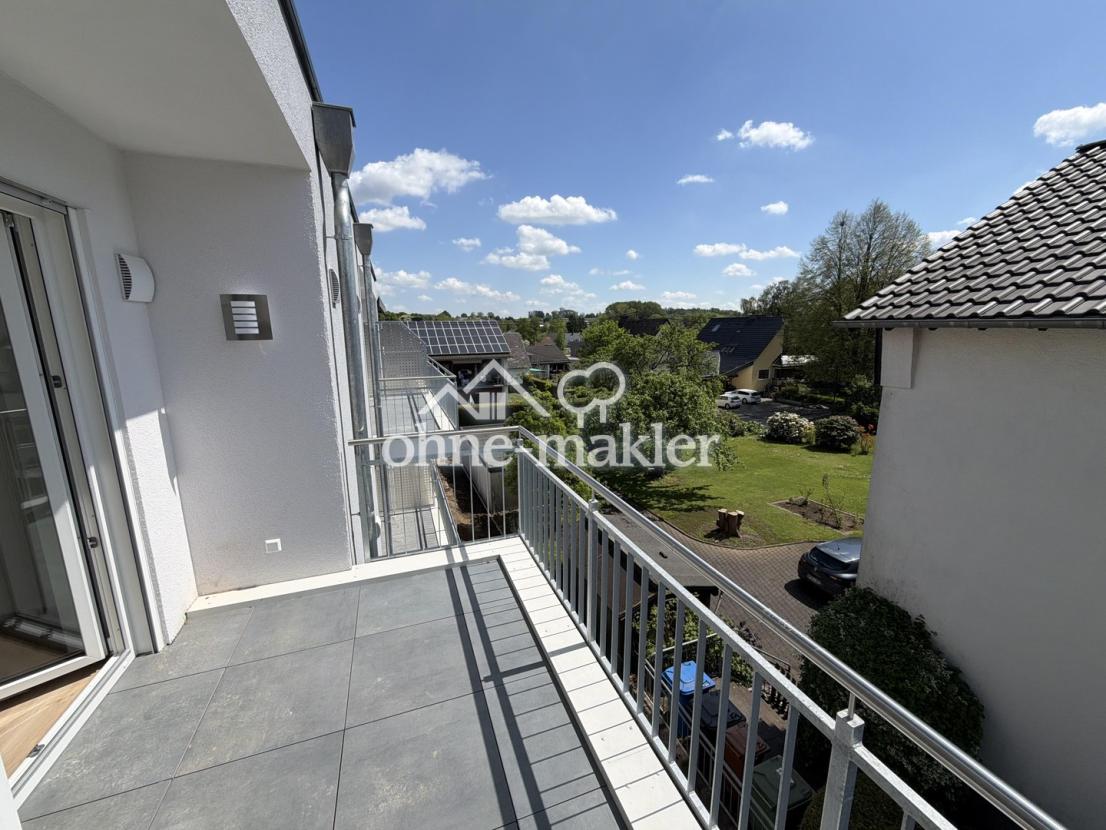Sicht Balkon DG rechts