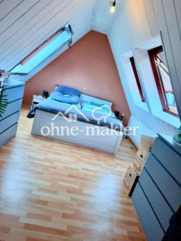 Schlafzimmer DG