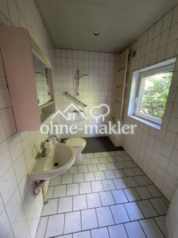 Badezimmer EG