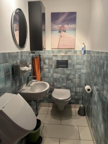 Toilette, EG