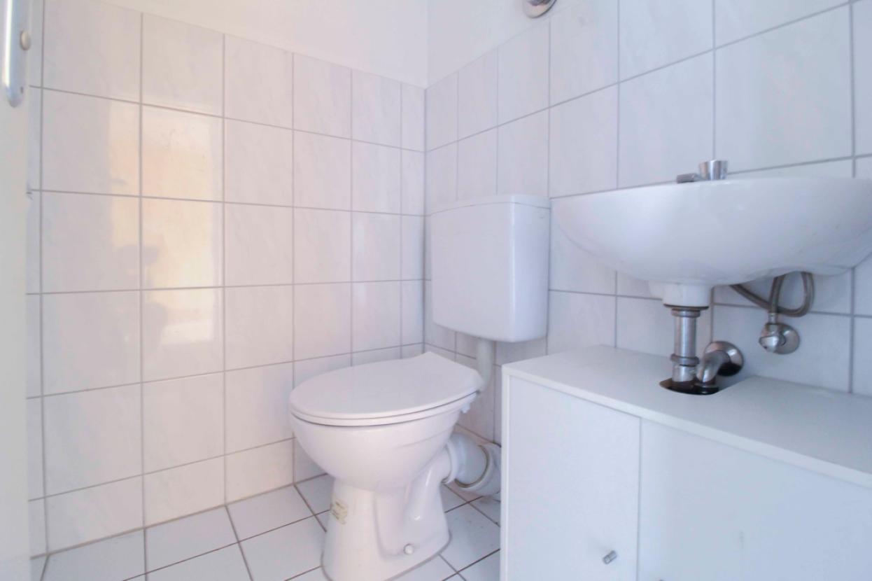 WC 2.OG rechts