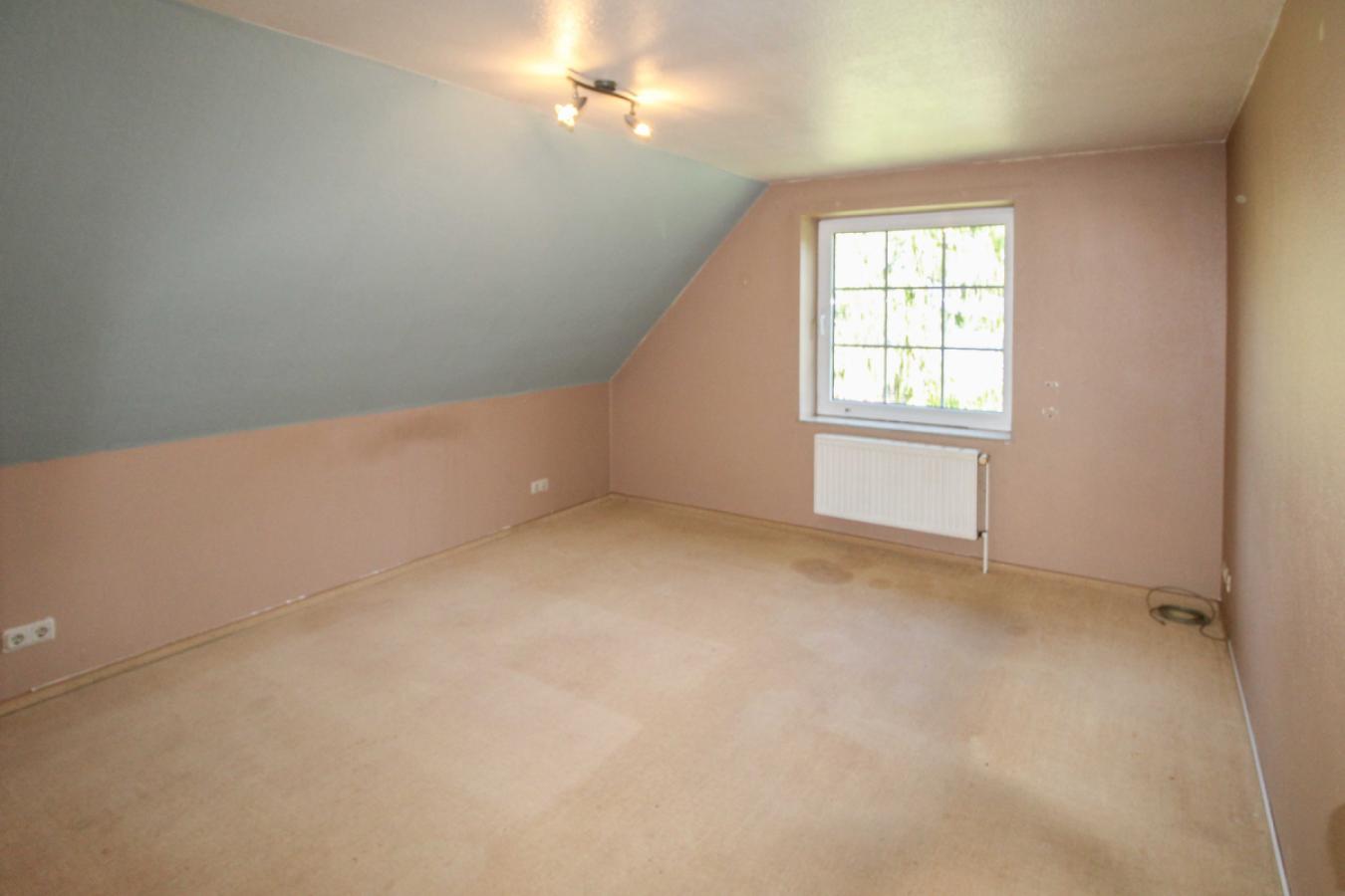 Schlafzimmer 2 OG