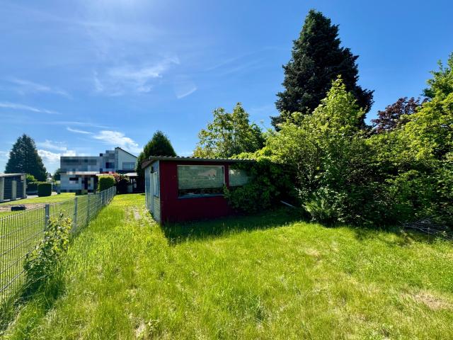Ansicht hinten mit Gartenhaus