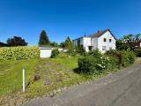 Ansicht mit Garage