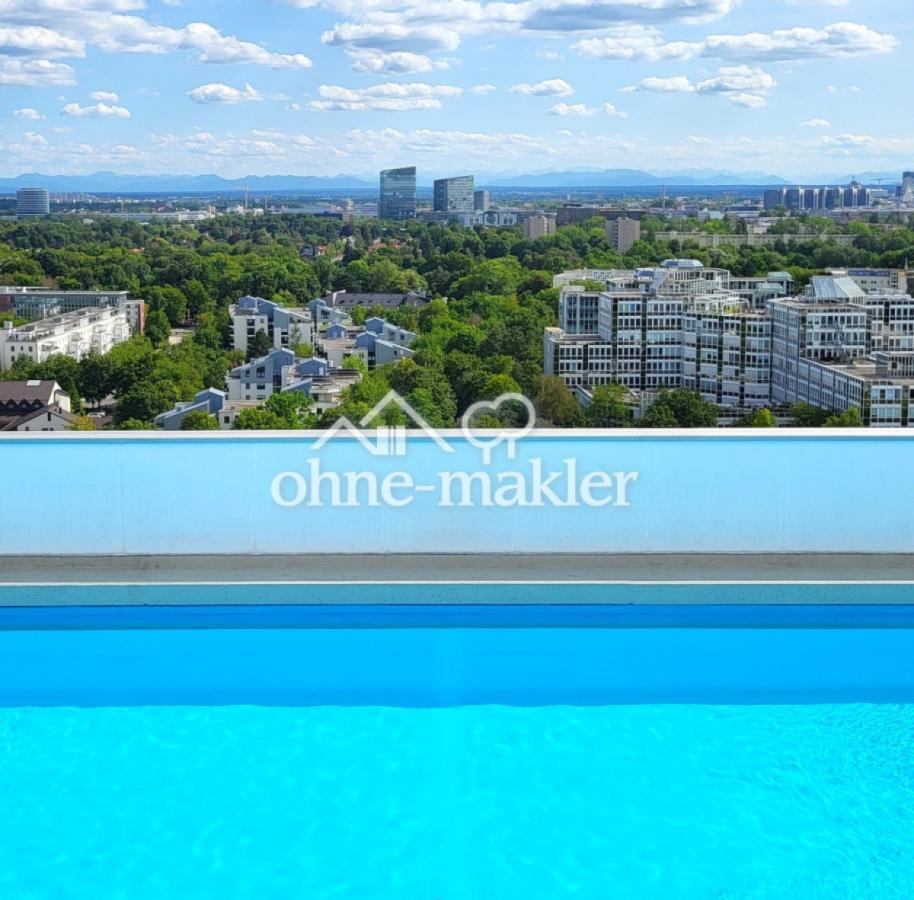 Skyline München mit Alpenblick