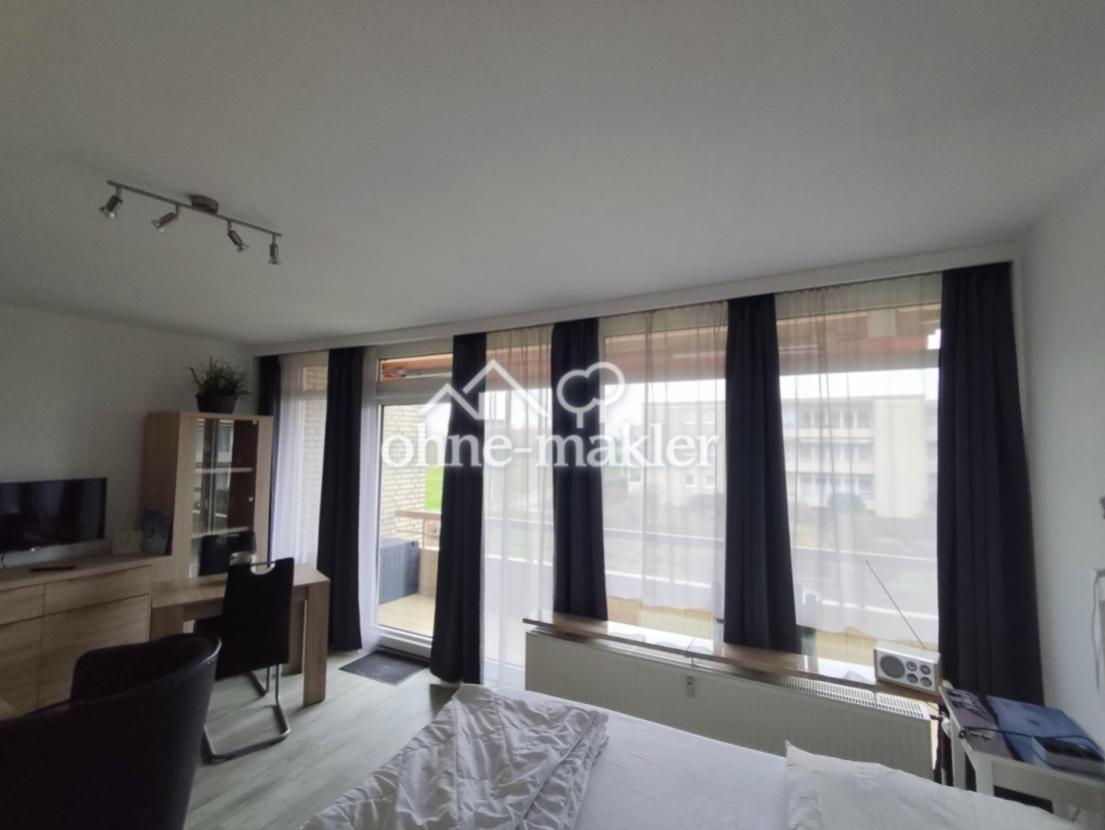 Fensterfront zum Balkon