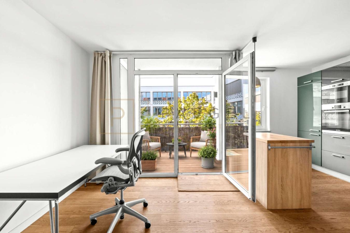 Zugang Balkon (KI-gestützt visualisiert)