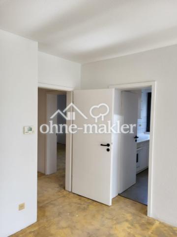Wohnzimmer mit Blick auf Küche