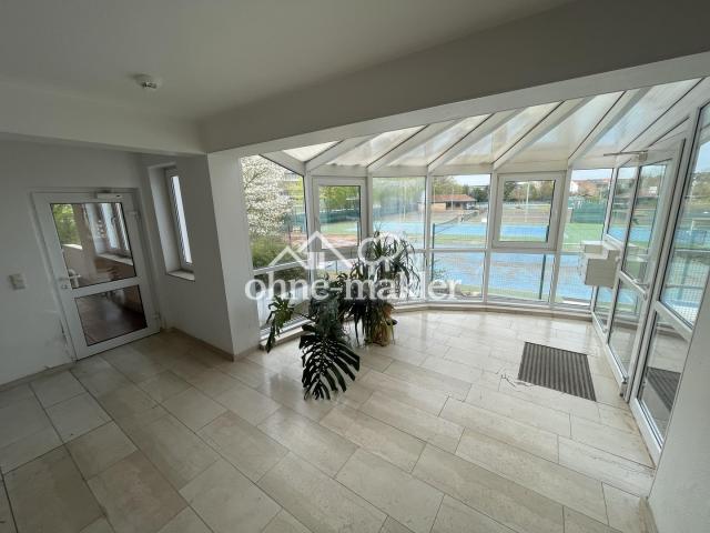 Pavillon Hauseingang