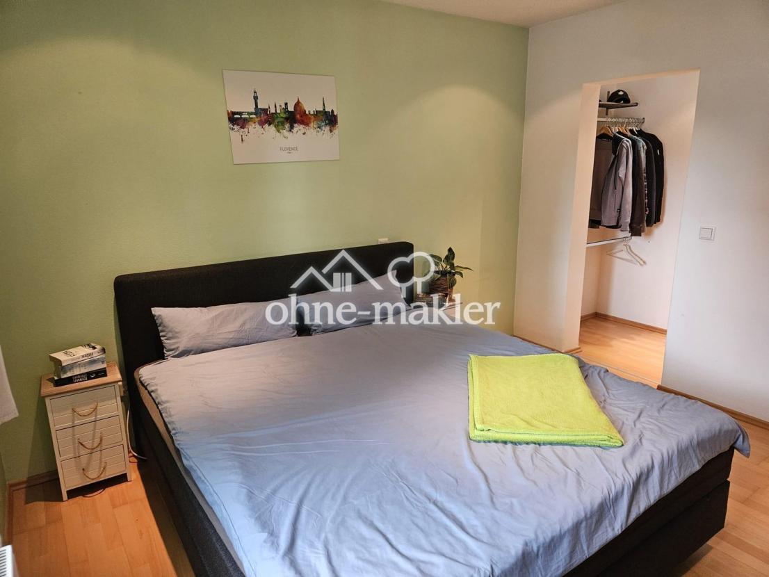 Schlafzimmer mit Ankleide