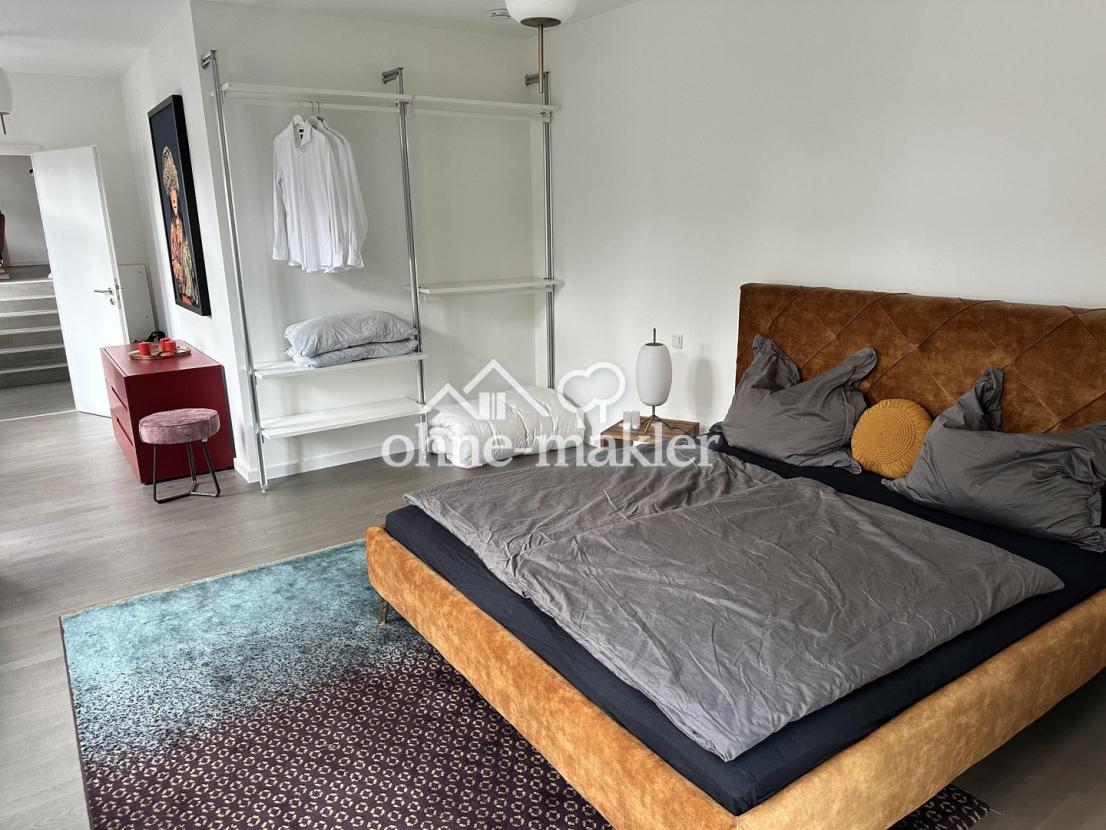 Schlafzimmer / Flur