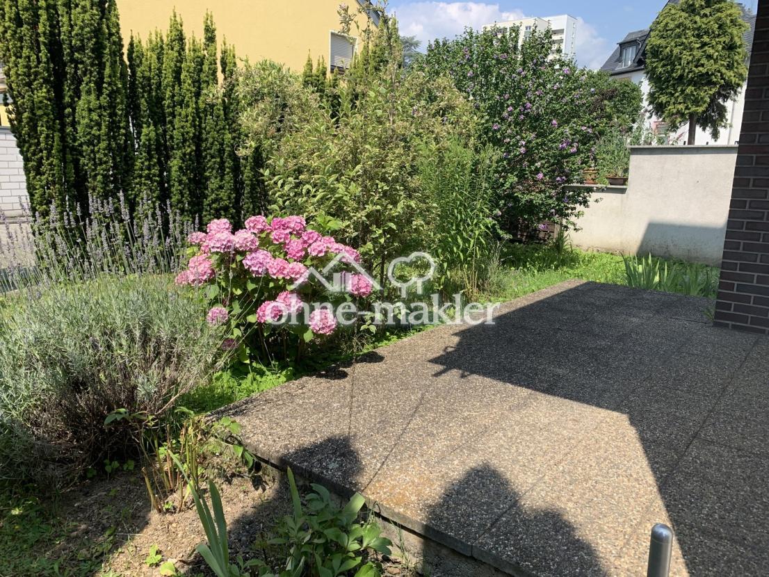 Terrasse mit Garten 