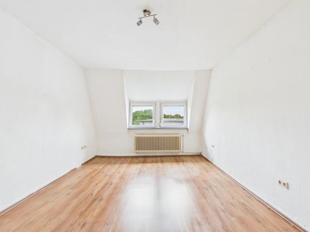 Schlafzimmer 2 Fenster