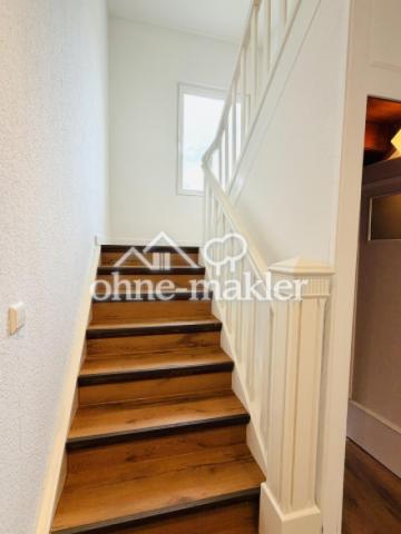 Treppe ins 1.OG