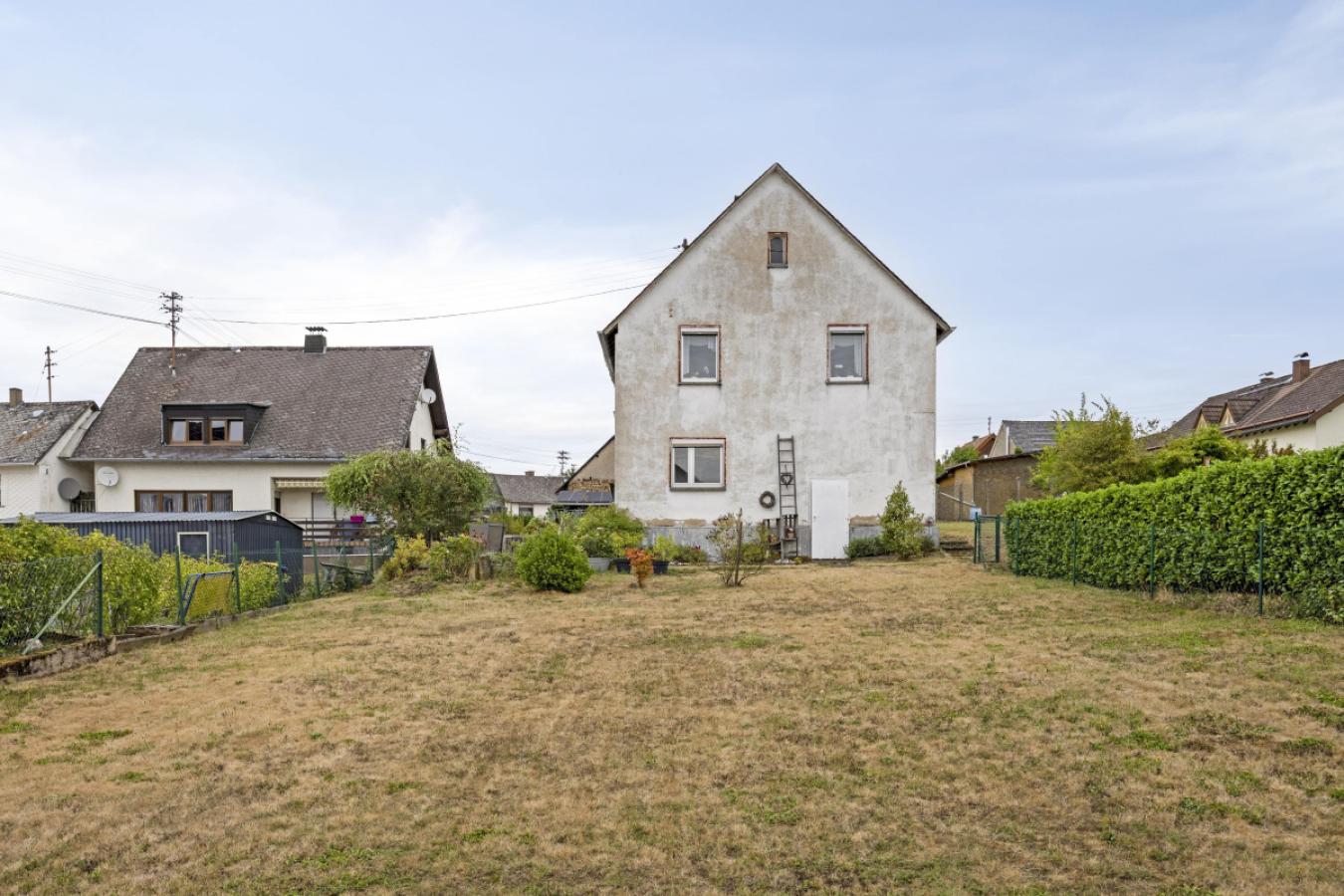 Garten rechts seitlich