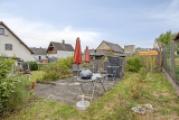 Garten vorn seitlich
