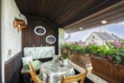 Überdachter Balkon EG