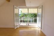 Wohnzimmer + Balkon